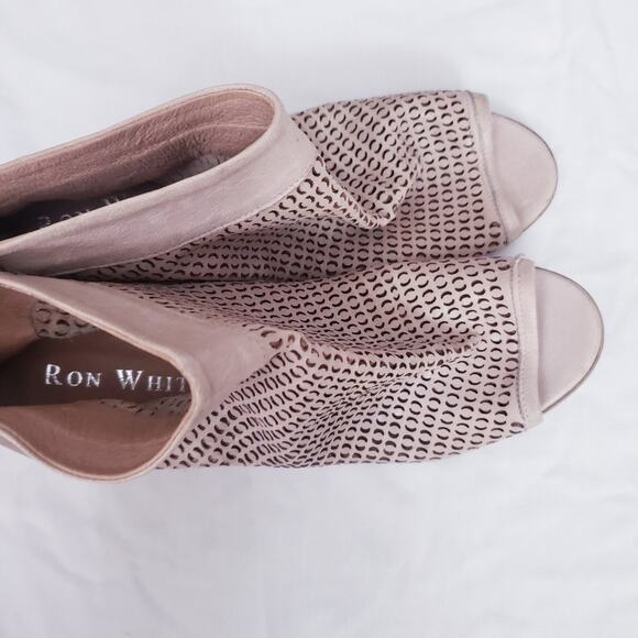 RON WHITE Shyla Perforated Laser-Cut Nappa Leather Peep Toe Ankle Booties Latte - Picture 9 of 10